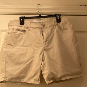 Cotton chino shorts. Size 34